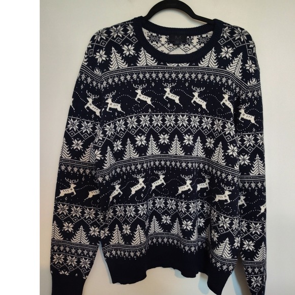 Magaschoni Other - Magaschoni Mens Navy Blue White Fair Isle Reindeer Snowflake Christmas Sweater M